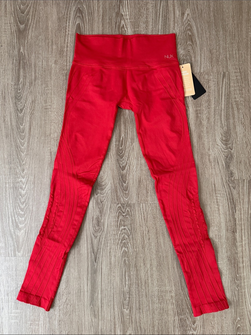 NUX  Red Seam-Panel Leggings
